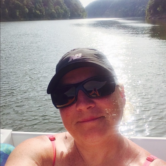 Meet your Posher, Ssherry - Picture 1 of 1